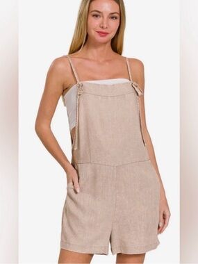 NWT ZENANA OUTFITTERS Neutral Beige Linen-Texture Romper with Tie Straps